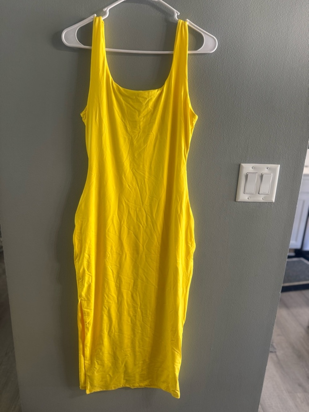 Vibrant Yellow Scoop-Neck Maxi Dress
